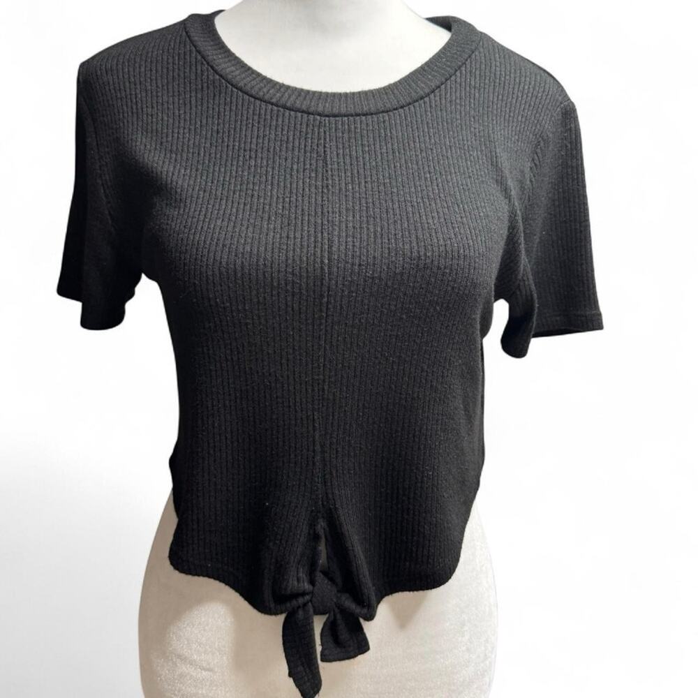 Black Ribbed Knot Front Crop Top by Mind Code Size Large - Picture 2 of 8